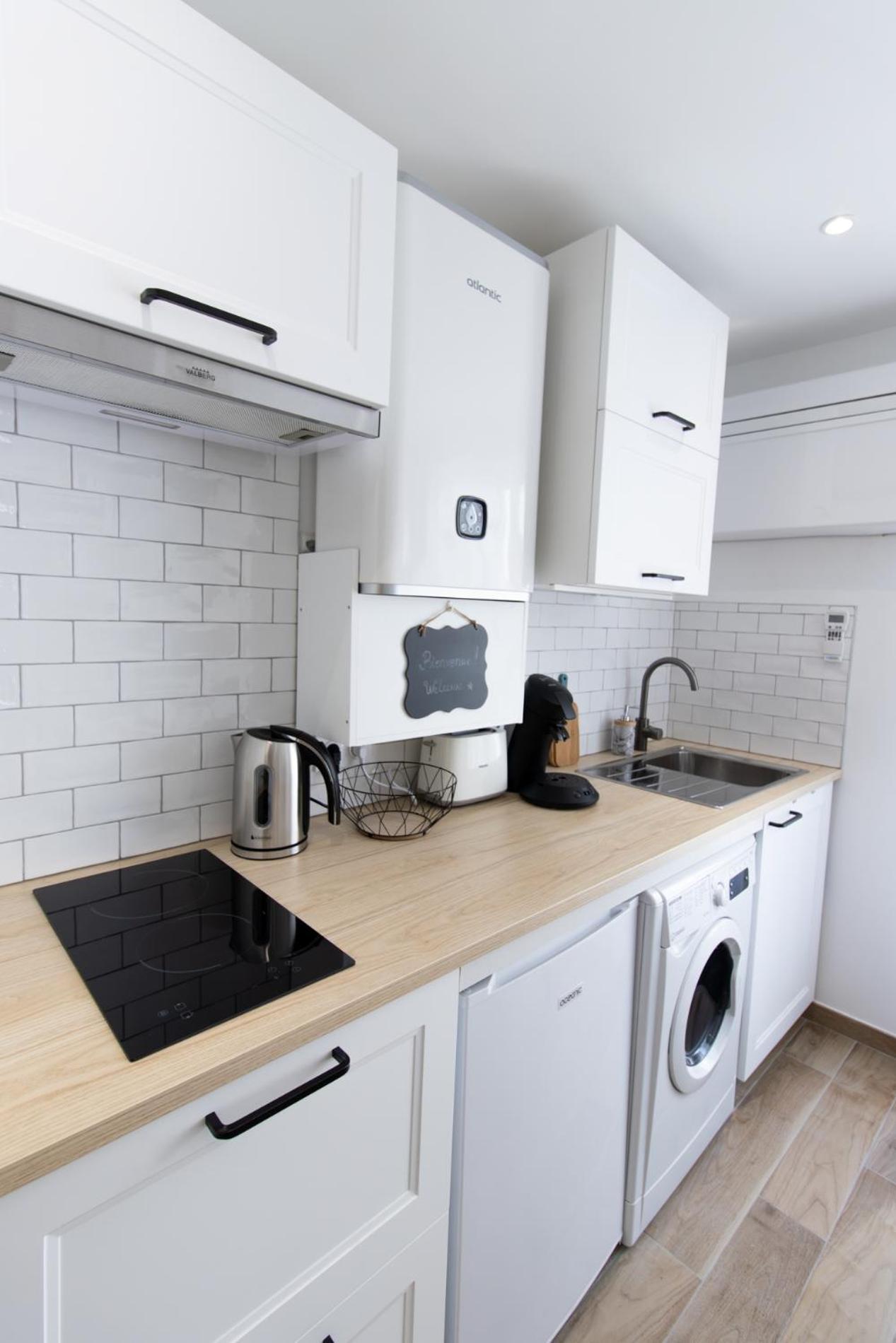 Charmant Studio Climatise 'Alma 1' - Beziers Centre - Wifi Fibre - Netflix Apartment Екстериор снимка