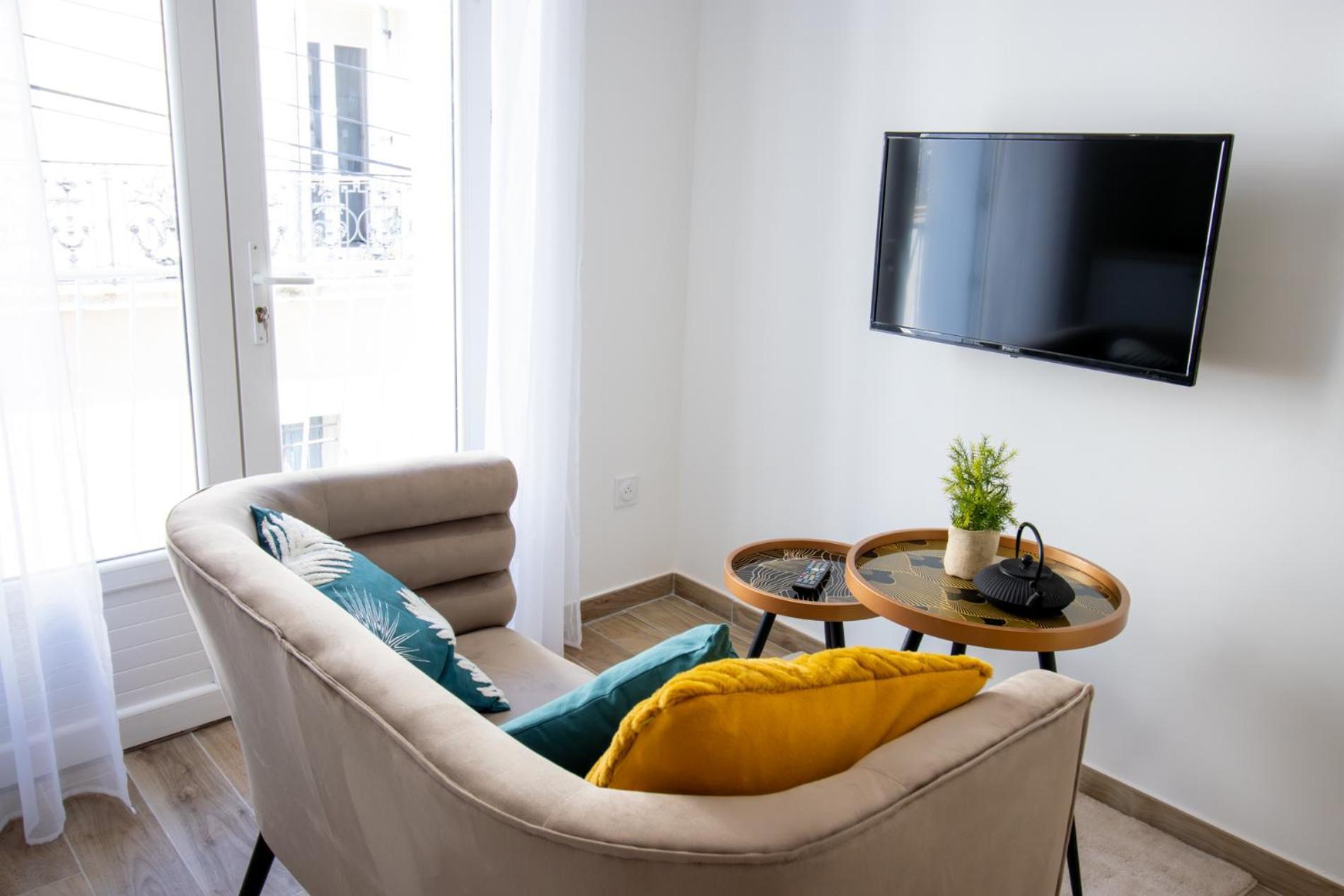 Charmant Studio Climatise 'Alma 1' - Beziers Centre - Wifi Fibre - Netflix Apartment Екстериор снимка